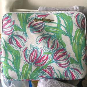 Lilly Pulitzer Tech Clutch